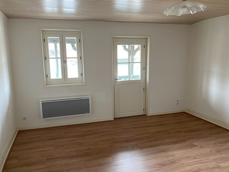 location appartement figeac  469  € 43 m²