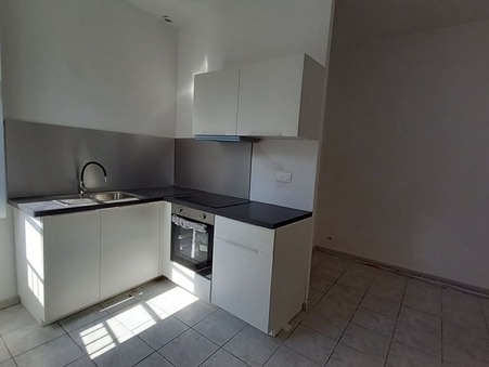 location appartement NIMES  570  € 46.73 m²