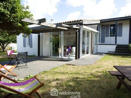 Achète maison Dompierre-sur-Mer  568 600  €