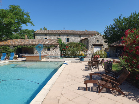 A vendre maison Saint-Quentin-la-Poterie 1 870 000  €