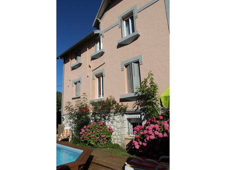 Vente maison PINEUILH  328 600  €