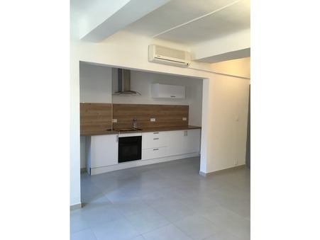 location appartement SANARY SUR MER 620 €