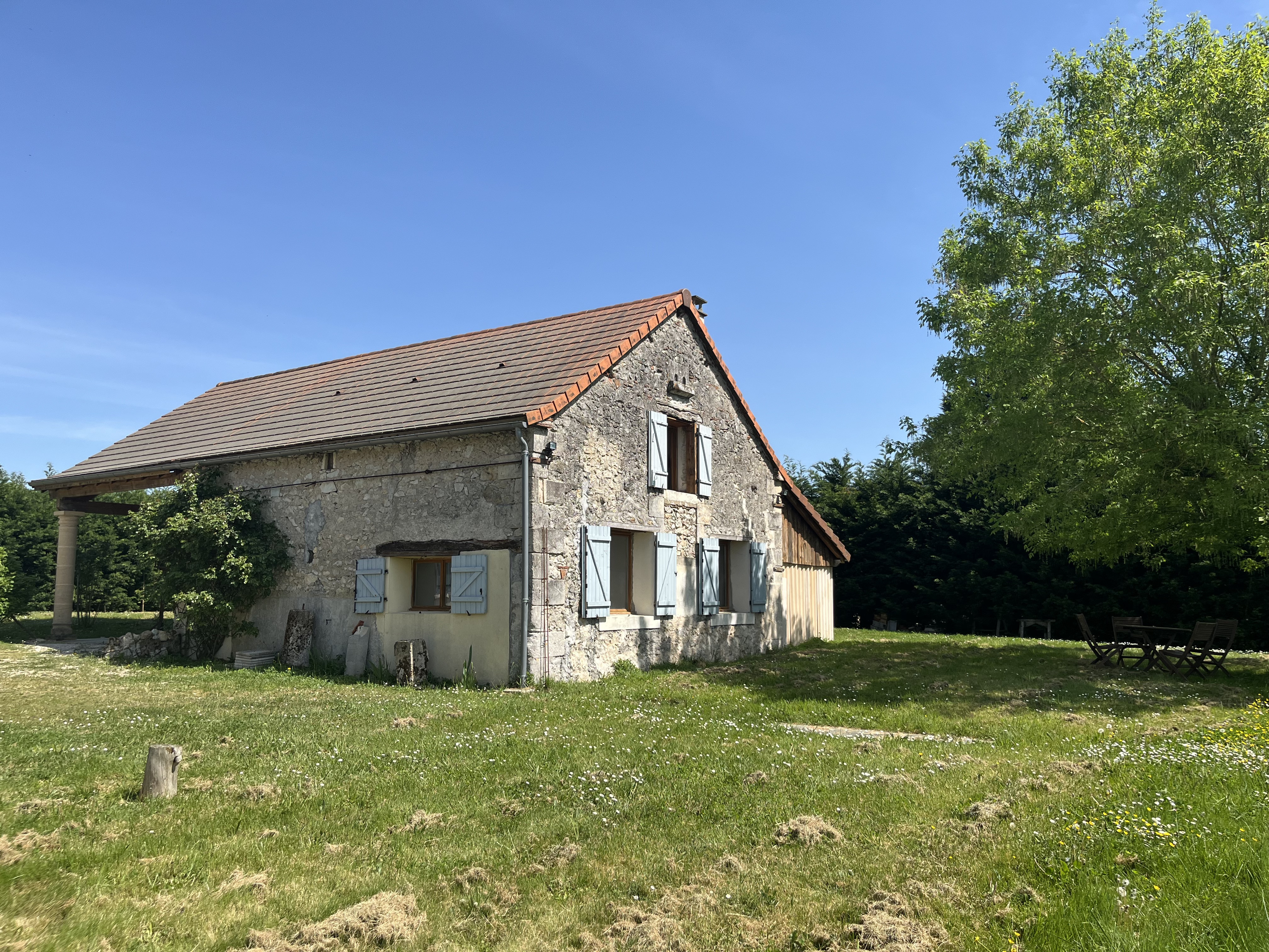 Main Photo