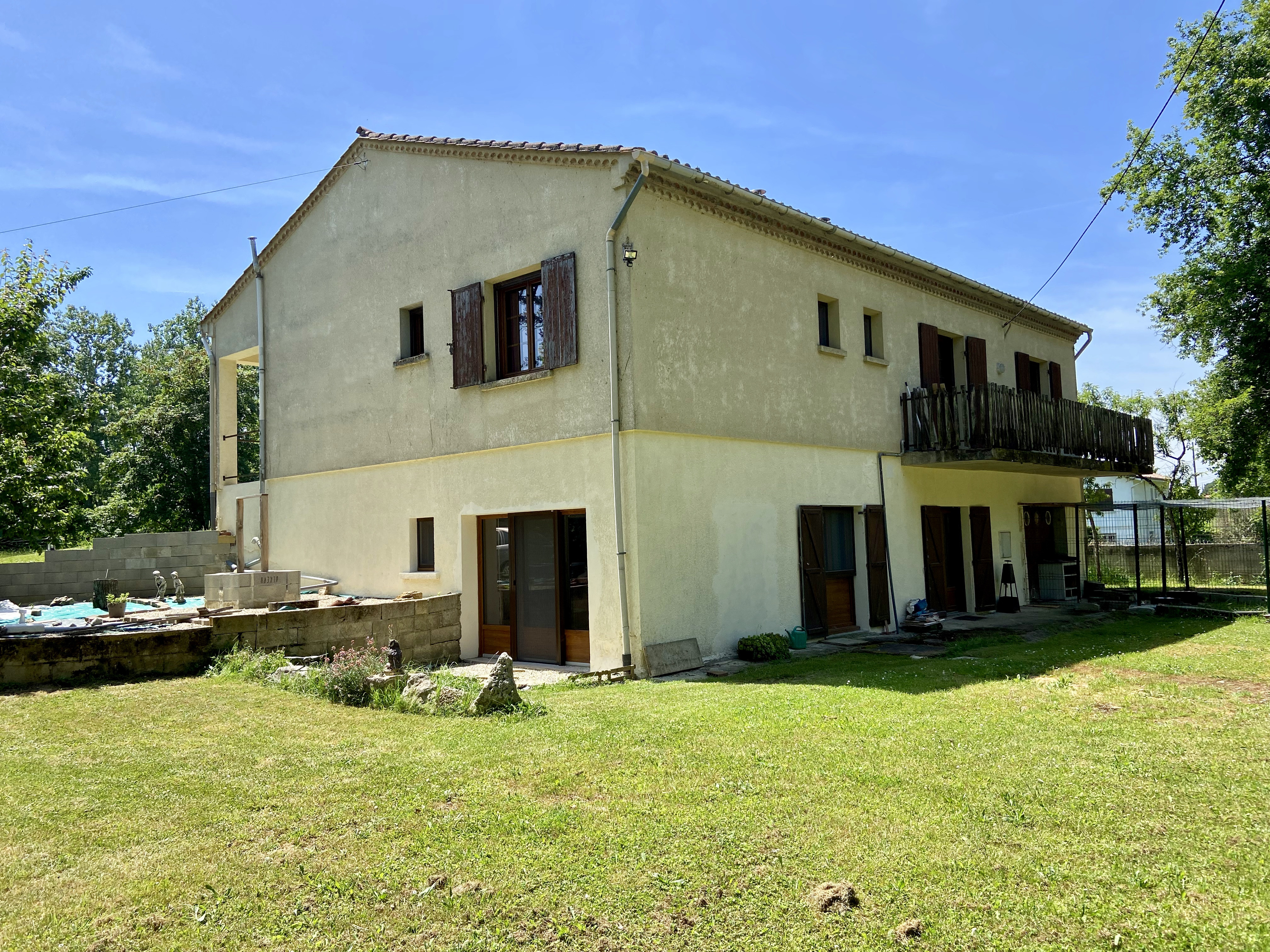 Main Photo