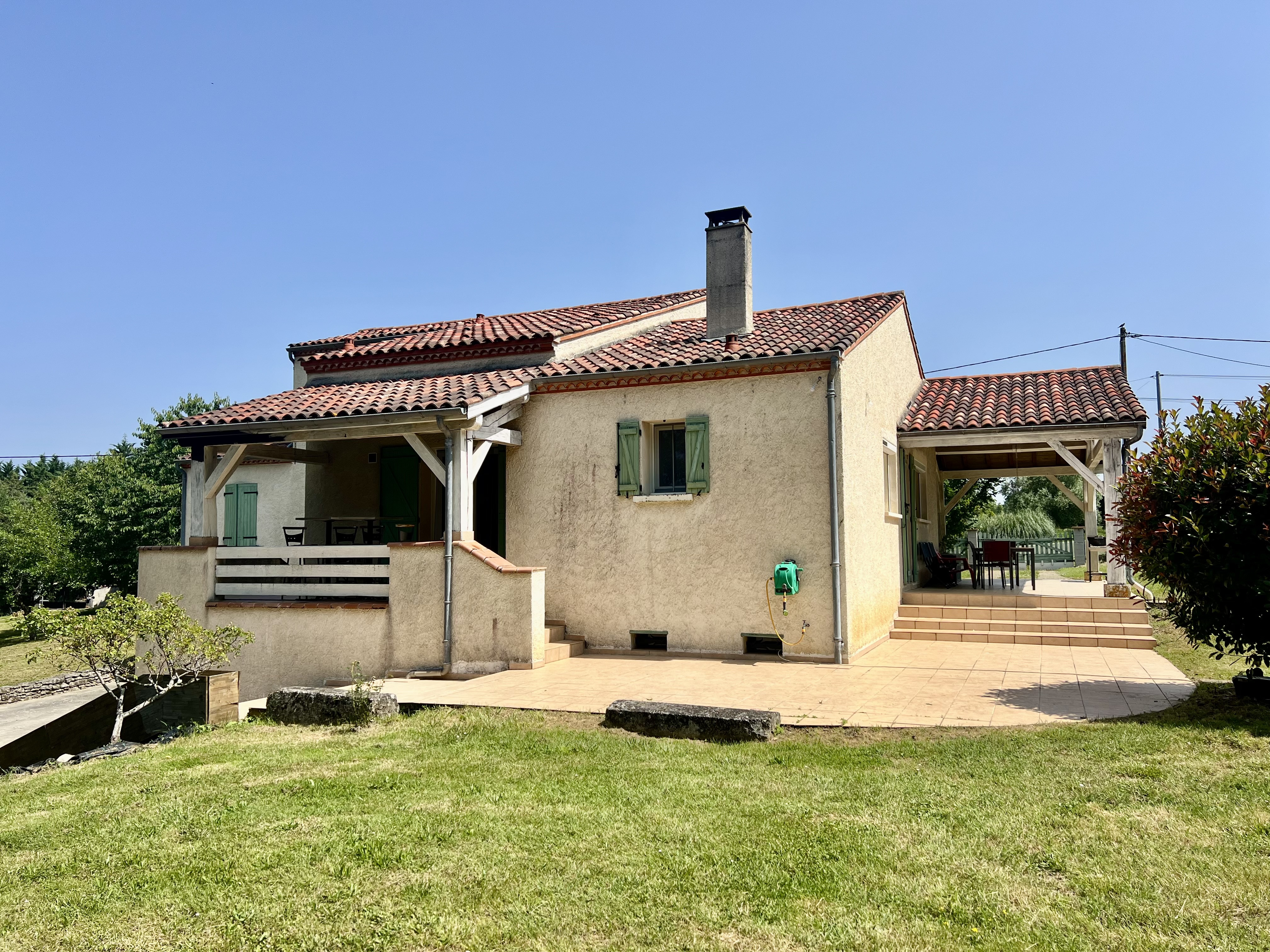 Main Photo