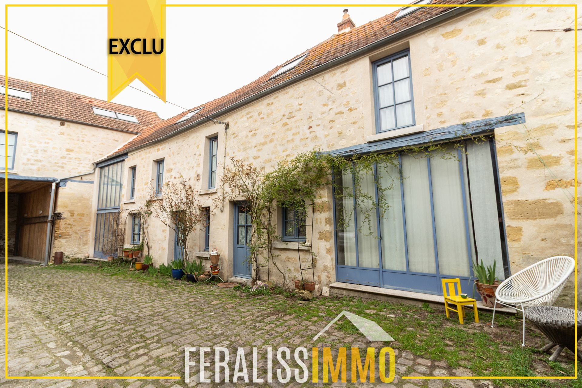 Superbe maison d'artiste au c?ur du village de Cergy !