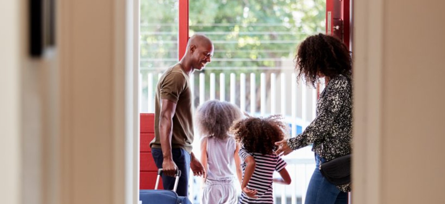 LES 10 TRUCS À FAIRE DANS LA MAISON AVANT DE PARTIR EN VACANCES