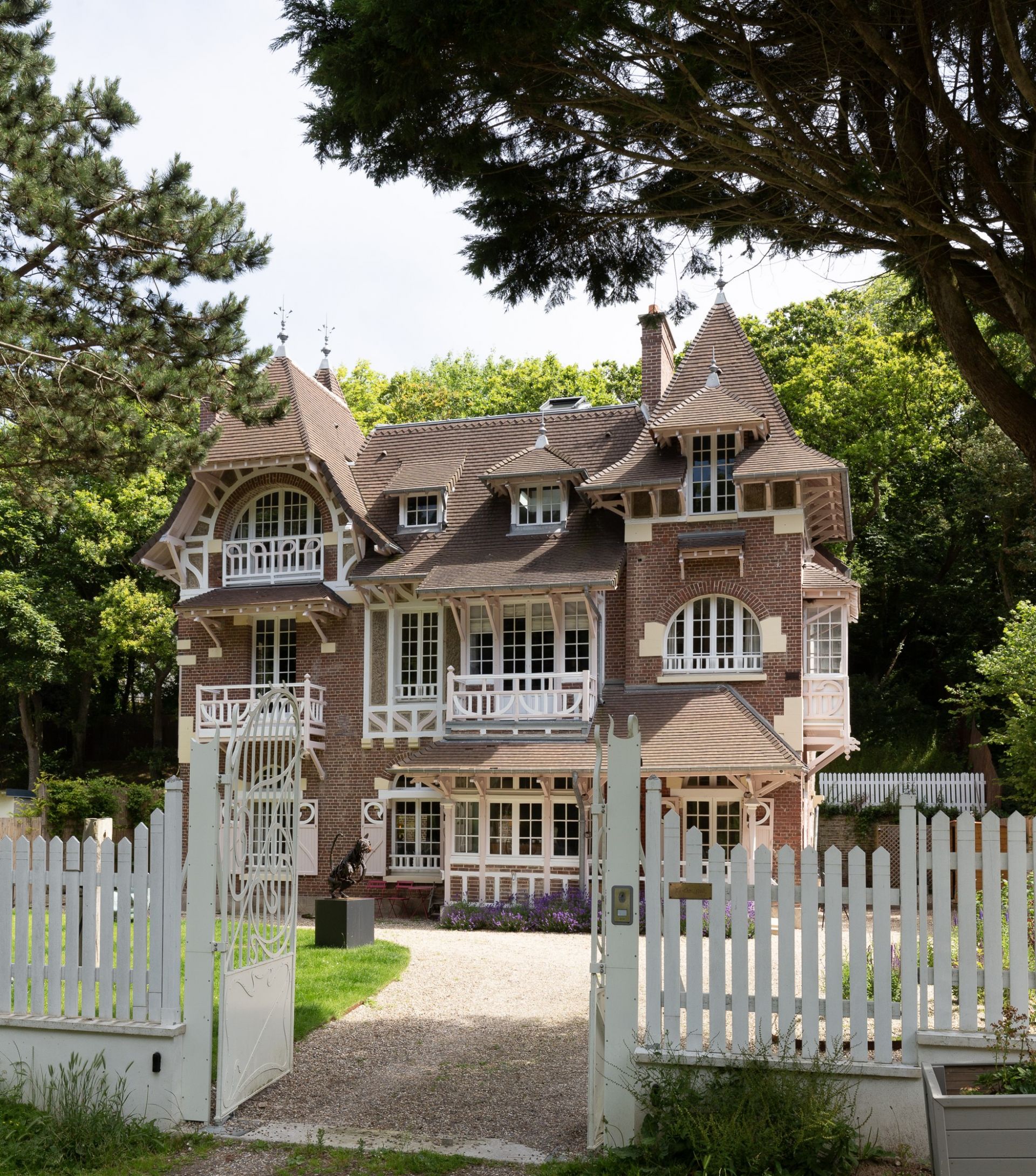 Exceptionnelle villa Belle-Epoque en baie de Somme , à 150 mètres de la mer
