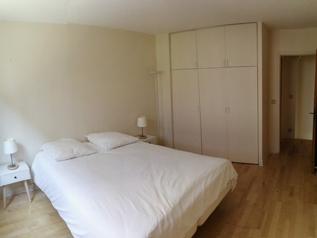 A louer maison 3 330 &euro;  Paris 11eme Arrondissement
