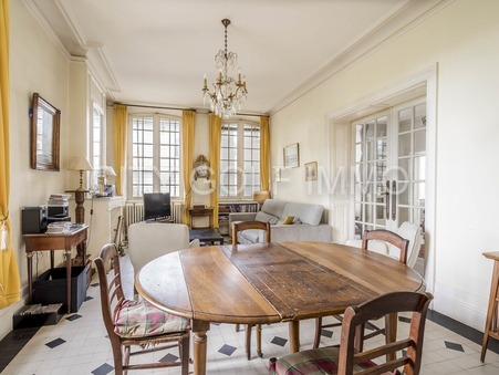 Maison 458 000 €  sur Saint-Sulpice-et-Cameyrac (33450) - Réf. SR235