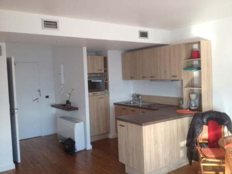 Appartement sur Paris 15eme Arrondissement ; 2 050 €  ; A louer Réf. MARQUET