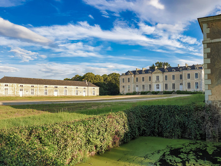 Vente chateau 1 743 336 € Segre