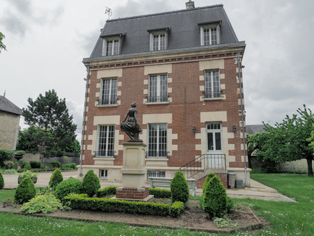 Vailly-sur-Aisne  470 000€