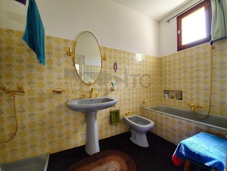 Vente maison 309 000 €  Banne