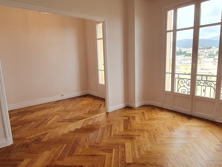 A louer appartement Nice 06000; 890 € 