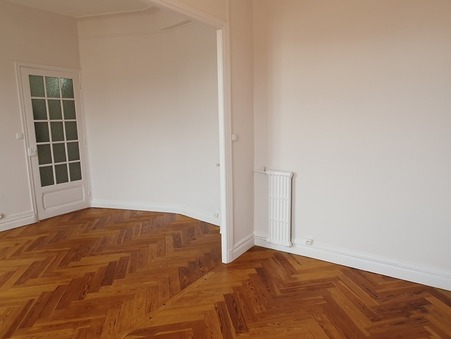 Location appartement Nice 06000; 890 € 