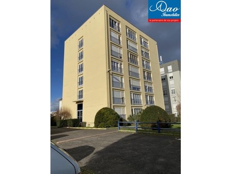 Troyes  590 €