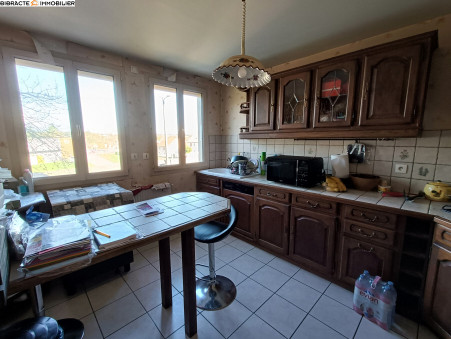 Maison sur Luzy ; 95 000 €  ; Vente Réf. CA2702