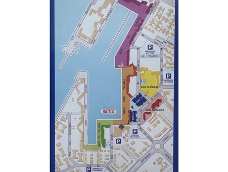 Local commercial sur Port Leucate ; 450 000 € ; Achat Réf. 35
