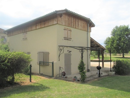 Propriété 1 390 000 €  sur Condom (32100) - Réf. SJ349