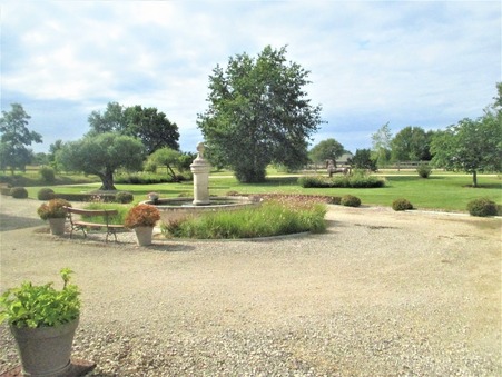 Vente propriété 1 390 000 €  Condom