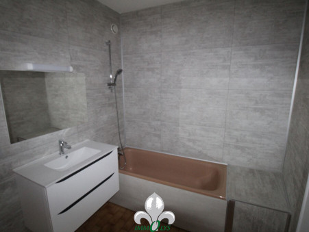 A louer maison Tournus 71700; 685 € 