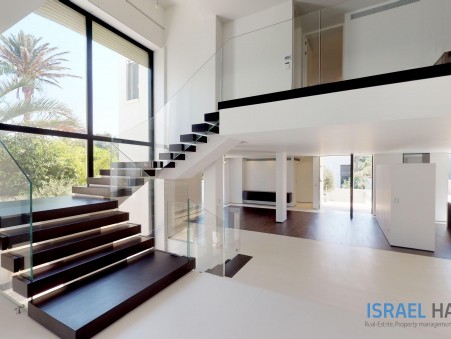 A louer maison 150 000 €  Herzliya