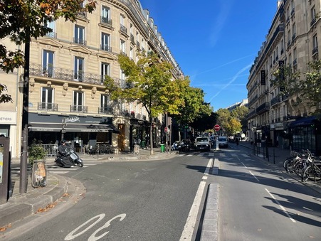 Local commercial sur Paris 3eme Arrondissement ; 2 700 &euro;  ; global.annonce-photo-alt-spin-cession Réf. 358