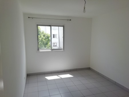 A louer appartement 811 &euro;  Moufia