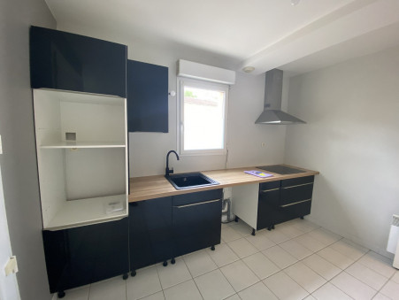 PERIGUEUX  575 €