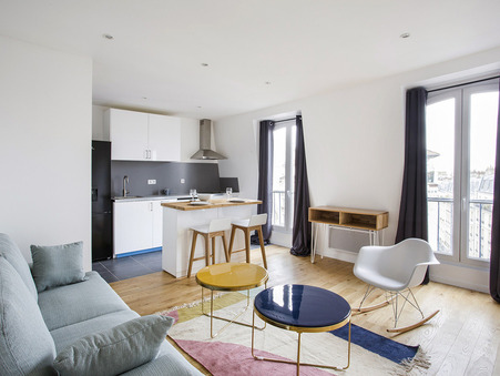 PARIS 18EME ARRONDISSEMENT 1 050 €