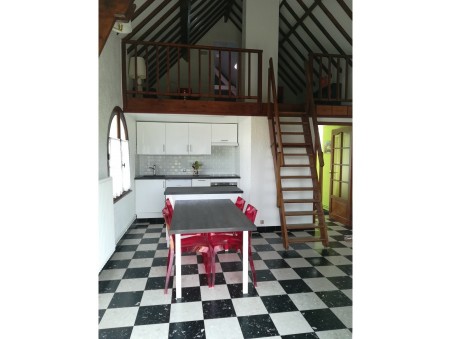 Maison sur Ste Cecile ; prix nous consulter ; A louer Réf. BLEUETS