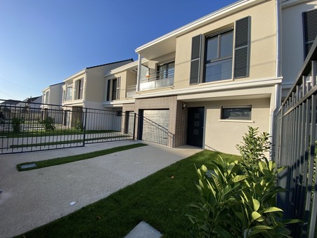 TREMBLAY EN FRANCE  330 000 €