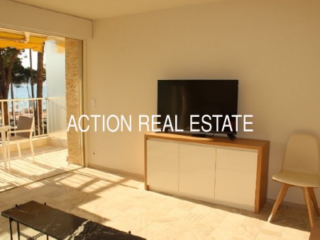 A louer appartement À partir de 3 000 €  Cannes