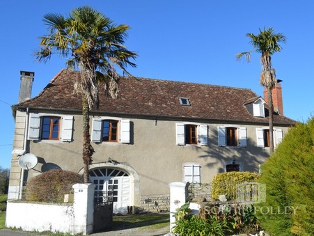 Montfort  329 175 €