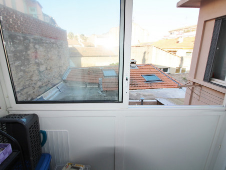 Vente appartement 86 000 €  Hyeres