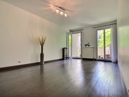 Aubervilliers  332 000 €