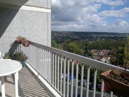 Les Ulis  242 000 €