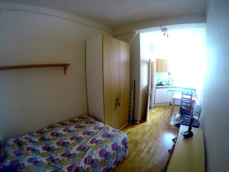 Paris 11ème  650 €
