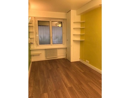 Paris 11ème  620 €