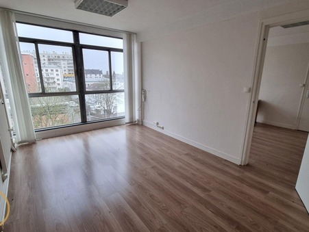 Troyes  800 €