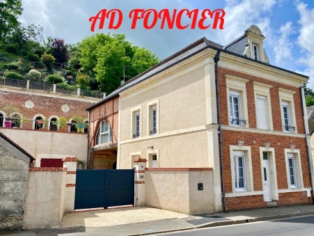 A vendre maison La Chartre sur le Loir 72340; 262 500 €