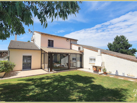 Saint-Martin-de-Saint-Maixent  317 000 €