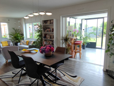 Vente maison 378 000 € Trebabu