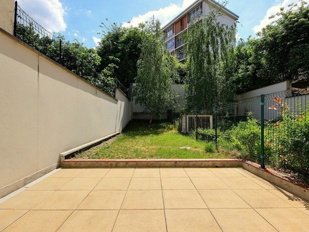 Pantin  299 000 €