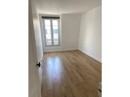 Paris 19ème 1 090 €