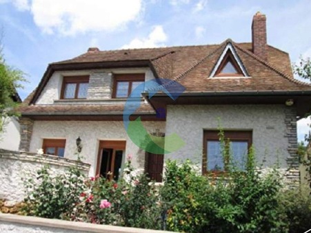 Morangis  647 900 €