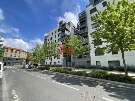 Issy-les-Moulineaux  412 000 €