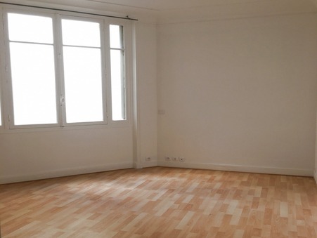 Paris 16ème 1 090 €