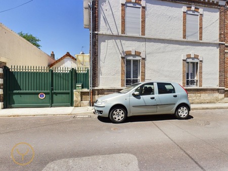 Romilly-sur-Seine  149 000 €
